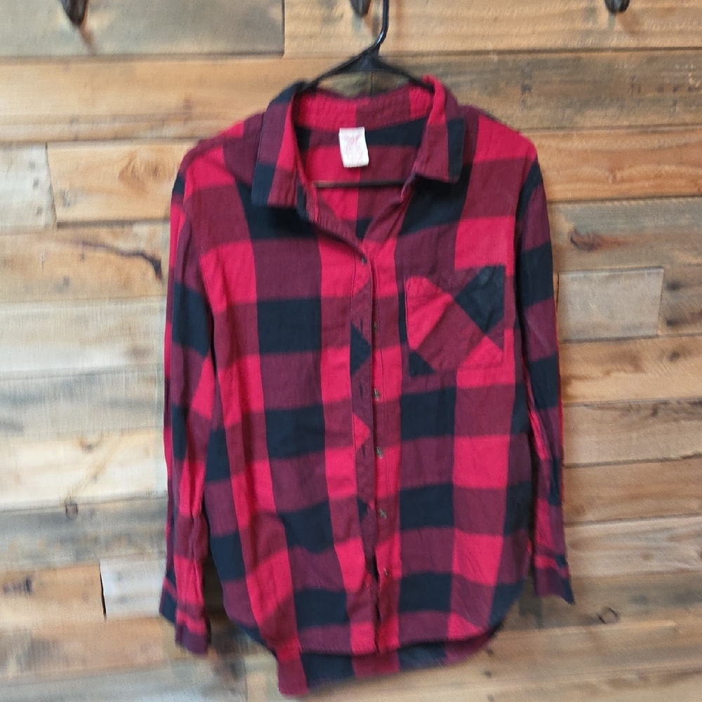 Faded Glory Red and Black Buffalo Plaid Button-Up Shirt